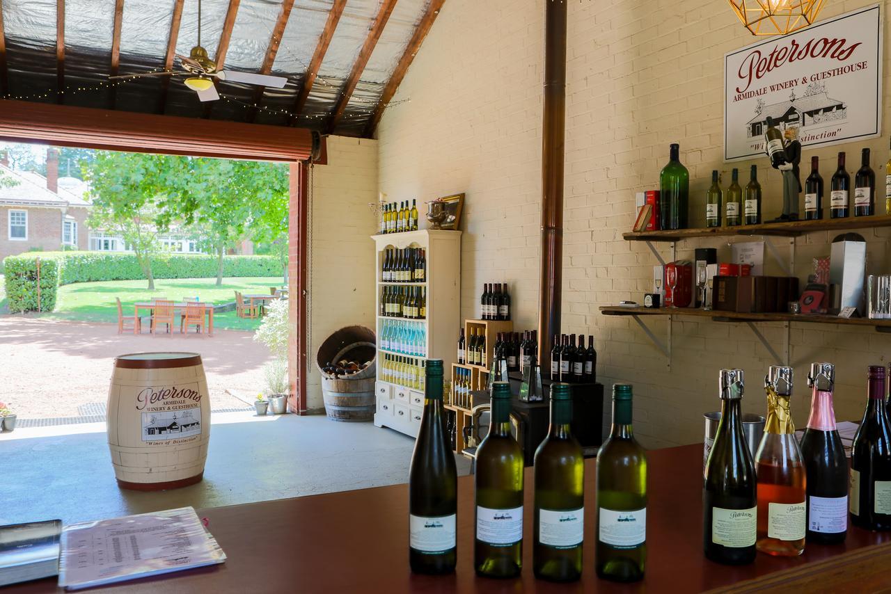 Petersons Armidale Winery And Guesthouse Екстер'єр фото